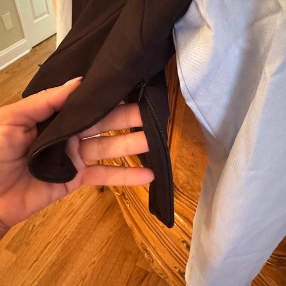 Commense Blue Notched Collar Crop Button Down - Picture 3 of 5